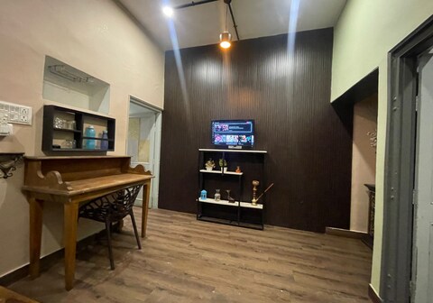 Starlight Entire Studio Apartments