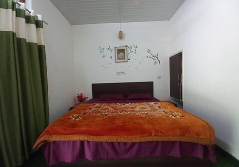 Avantika Homestay at Gangotri Road