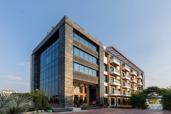 Skyline Resort & Convention Center