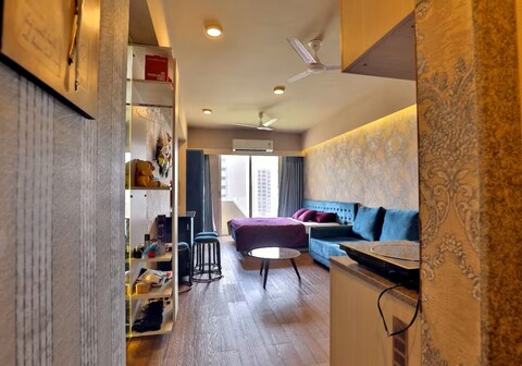 Splendid Stay opposite Surat airport