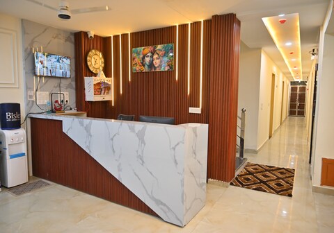 Hotel Divine Elegance