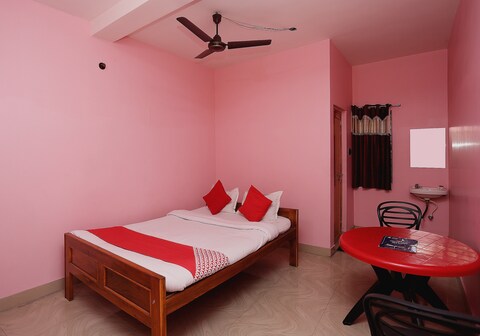 Super Hotel O Nandi Inn