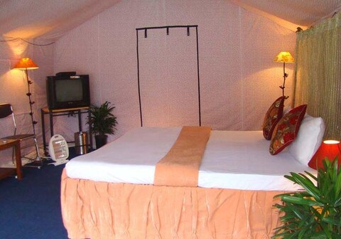 Alpine Camp | Caretaker & BBQ