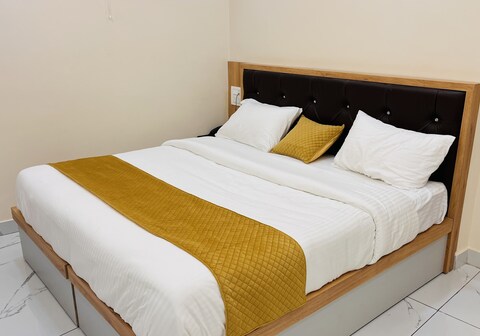 Sky city hotel sadulpur