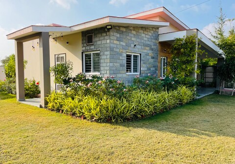 Oakwood Delight 2 BHK Pool Villa Udaipur