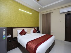 OYO 12081 Palm Garden Suites, Delhi OYO 12081 Palm Garden Suites, Delhi