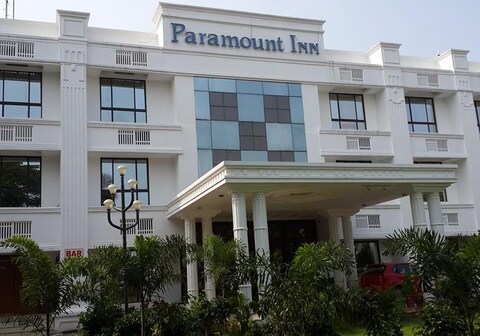 Paramount Inn
