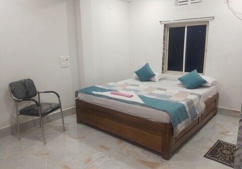 KONARK STAR GUEST HOUSE, 50 mtrs From Konark Sun Temple