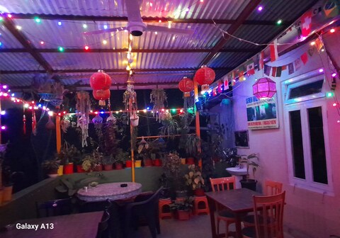 Seven Hills Homestay - 2 minutes from Pine view Nursery