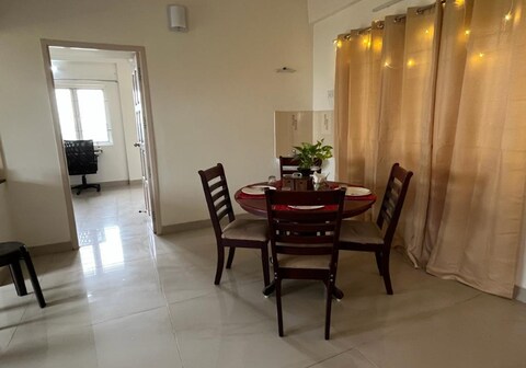 Staayo 2BHK Apt on OMR Road,Siruseri
