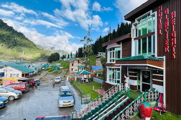 Hotel Glacier Heights