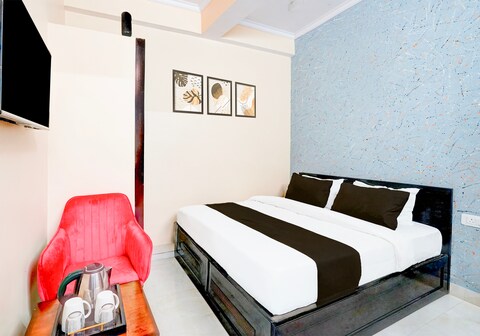 Hotel O The Desert Inn