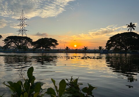 Punnamadakkaran Lakeshore Villas