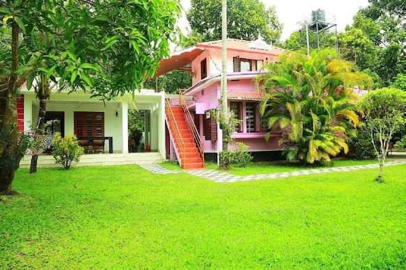 Marari Nest Beach Homestay | 100 meters from Beach