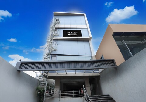 Super Townhouse Rauniyar City Centre Ratu Road