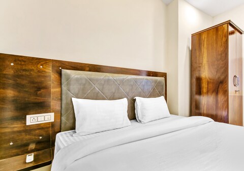 Hotel O Mohan Vilas Residency