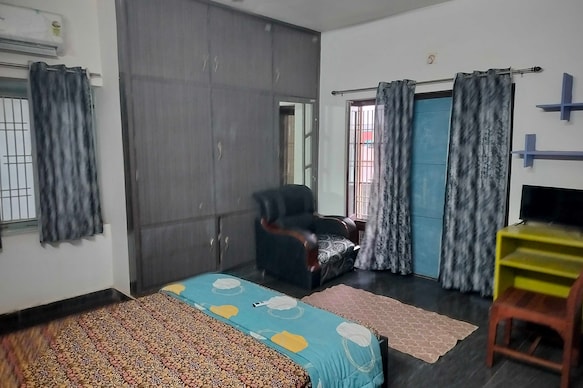 Hotel O SV GRAND APSRTC Depot