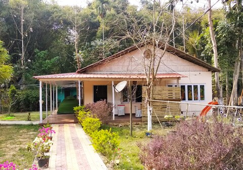 Hill View Holiday Home & Resort