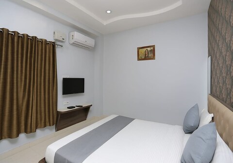 HOTEL THE RAMYA VILLAGE