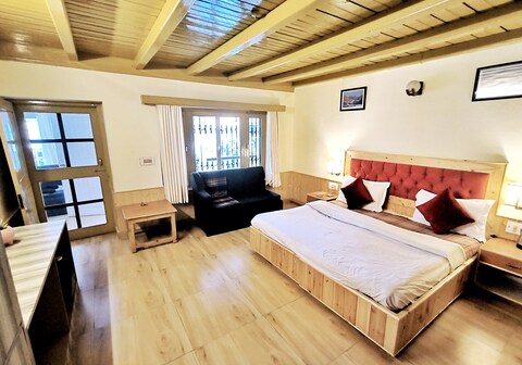 Meherbagh: Himachali Homestay in Manali