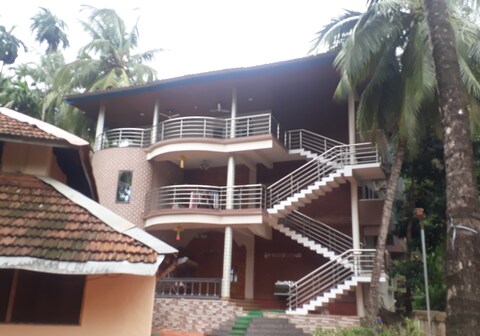 Kamat Homestay