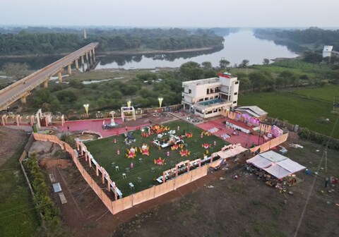 The Costa Resort with Pool and River View