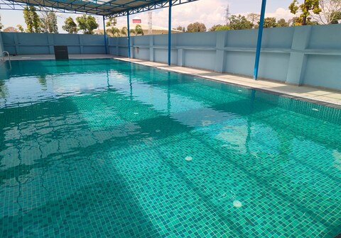 Sukoon Pool Side Resort