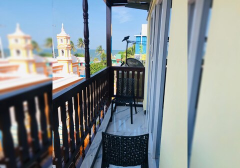 Virtus villa - white town