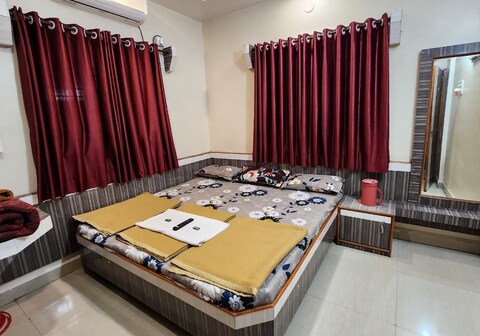hotel sai raghunandan, Shirdi