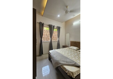 Mock House