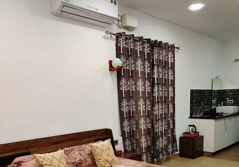 Urban Kuteer - Pvt Suite in the heart of South BLR