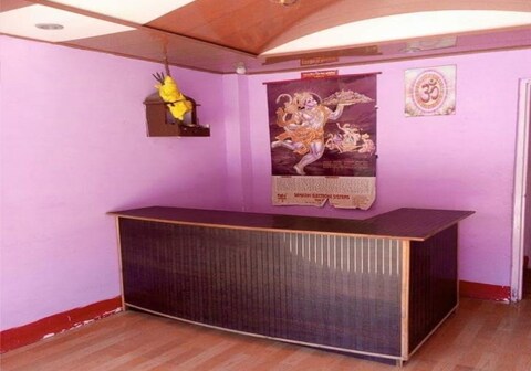 Apoorva Homestay Near Holy Ganga River