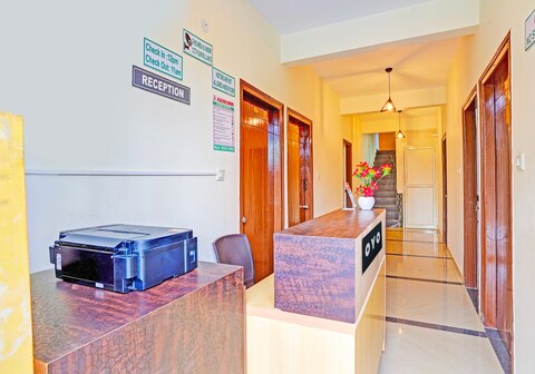 Hotel O JK Blue Rock Comforts