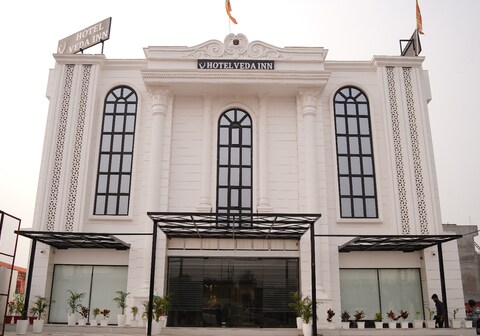 Hotel Veda Inn