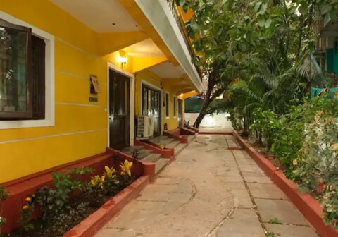 villa beach road 2bedroom kitchen with pool