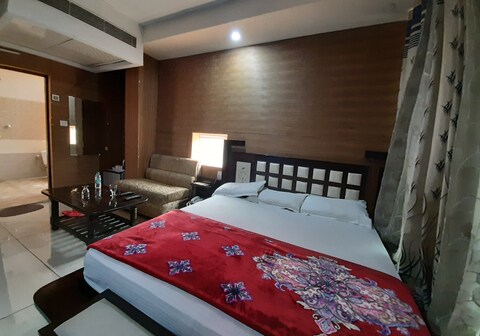 Hotel Platinum Plaza