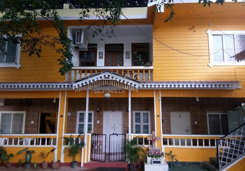 Serene Waters Homestay | Rooms & Pool