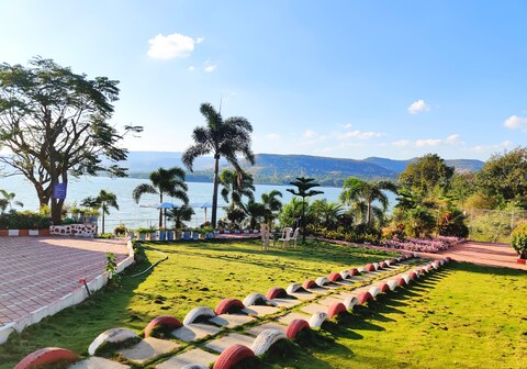 Sunshine Resort
