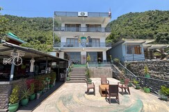 Hide out stays, Dharamshala Hide out stays, Dharamshala