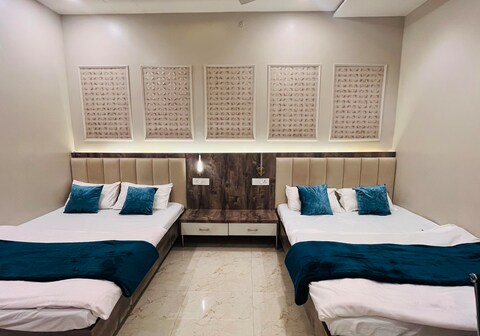 Suman Paying Guest House