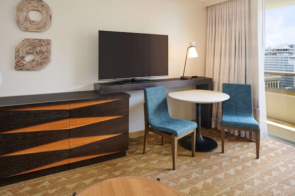 Embassy Suites by Hilton Waikiki Beach Walk