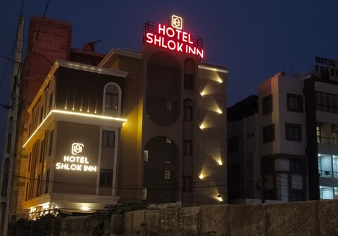Shlok Inn