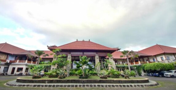 Related Hotel Image