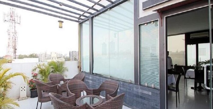 ar-suites-fontana-bay-pune-restaurant