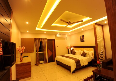MC Suites
