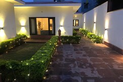 R Cottage Studio Rooms, Delhi R Cottage Studio Rooms, Delhi