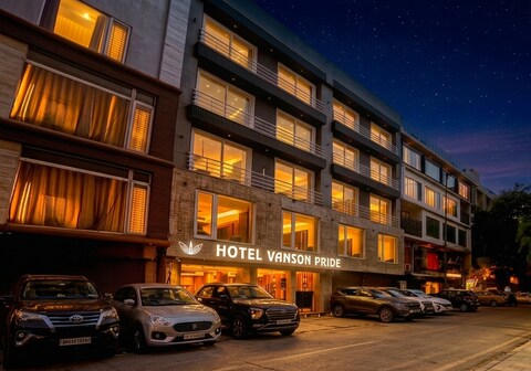 The Vanson Pride - Premier Stay & luxury Restaurant