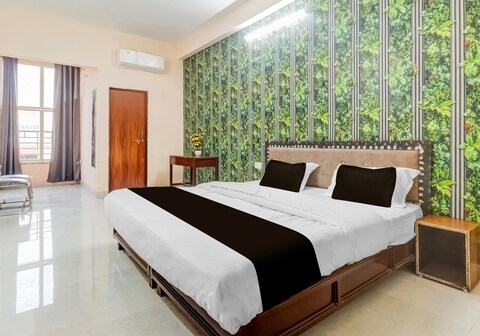 Hotel O by OYO Swastik inn