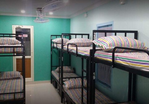 11 Pride Inn Ac Dormitory