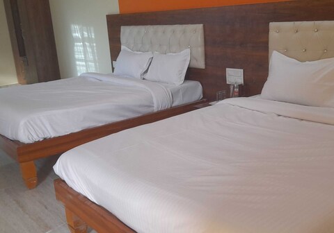 Hotel O Shri Sai Palace